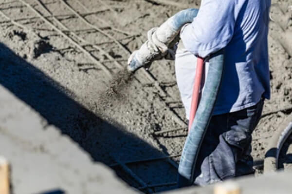 how long does it take to spray gunite a pool