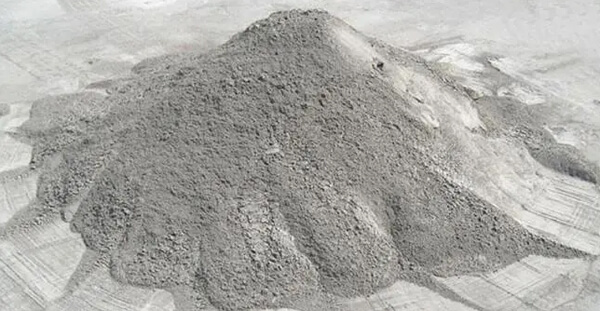 Put into the bucket your concrete mix
