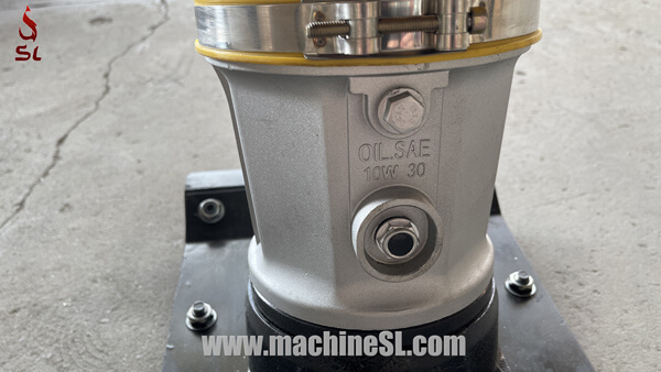 oil cylinder and window oil cylinder and window